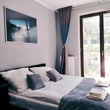 Airport Comfy Guest Home วอร์ซอ ภายนอก รูปภาพ
