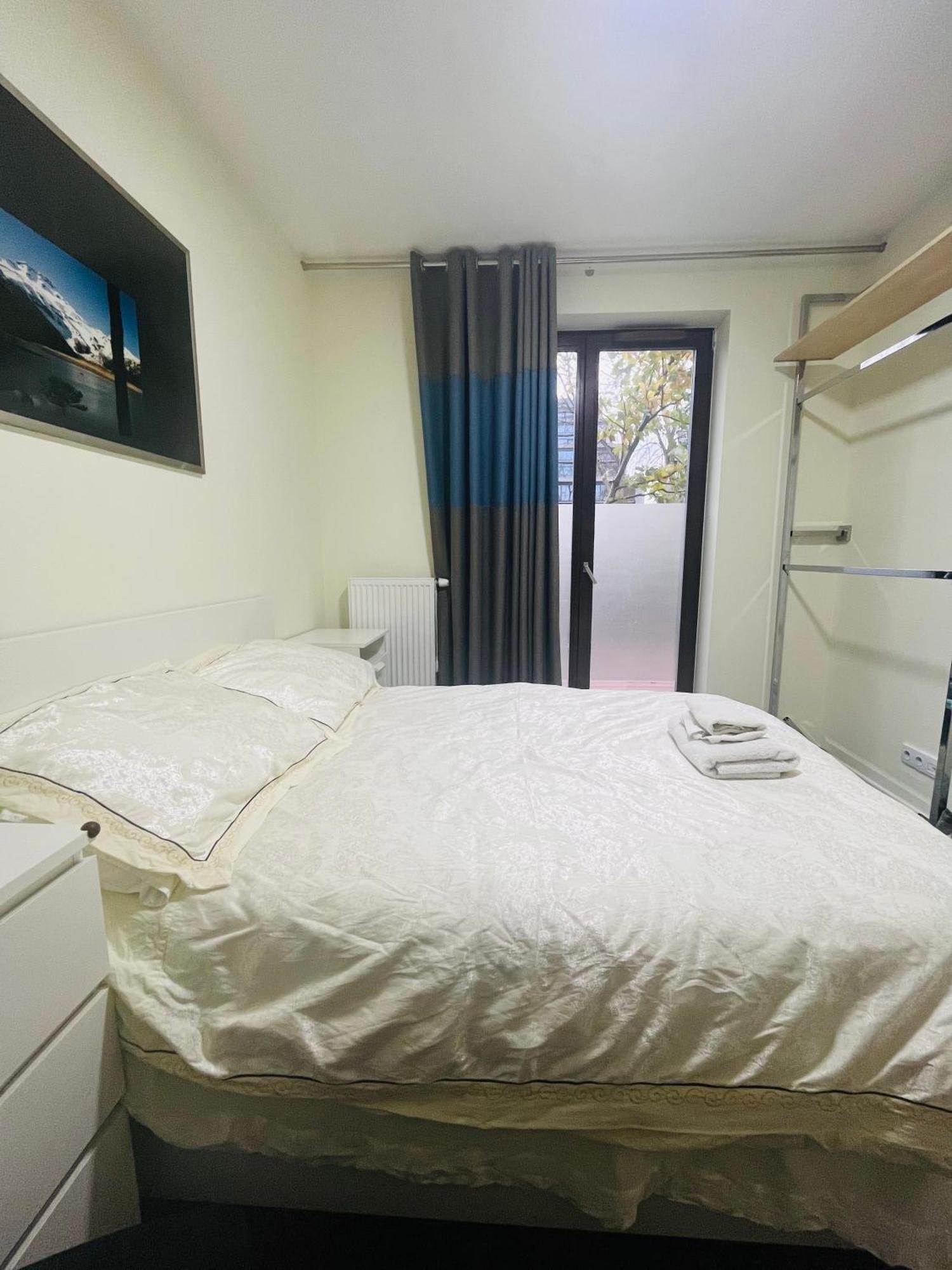Airport Comfy Guest Home วอร์ซอ ภายนอก รูปภาพ